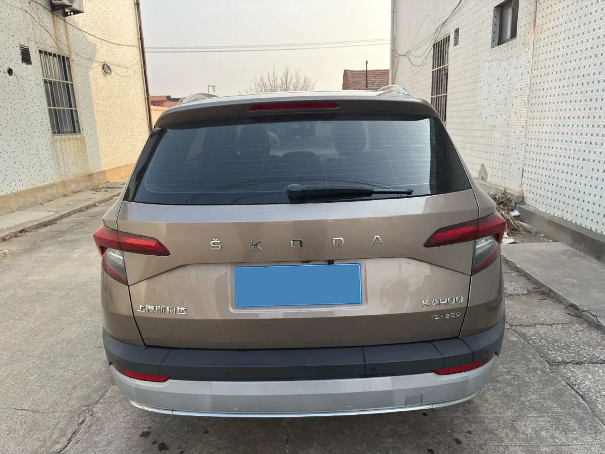 2020 Skoda Karoq 1.4T 150HP L4 7DCT,autocango,china used car exporter,china ev exporter,chinese used car exporter,chinese used ev exporter
