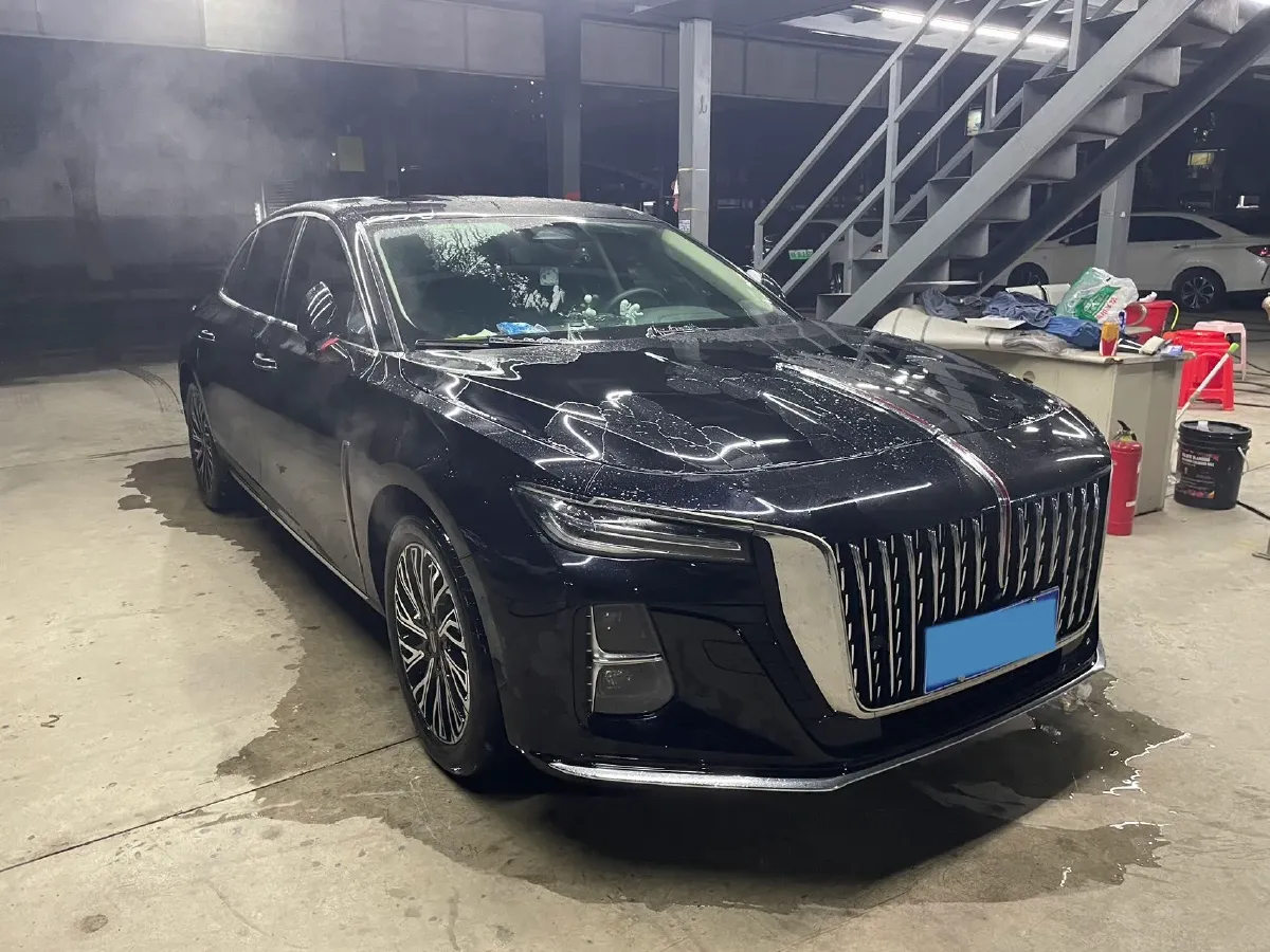 2023 HongQi H5 2.0T 224HP L4 8AT,autocango,china used car exporter,china ev exporter,chinese used car exporter,chinese used ev exporter