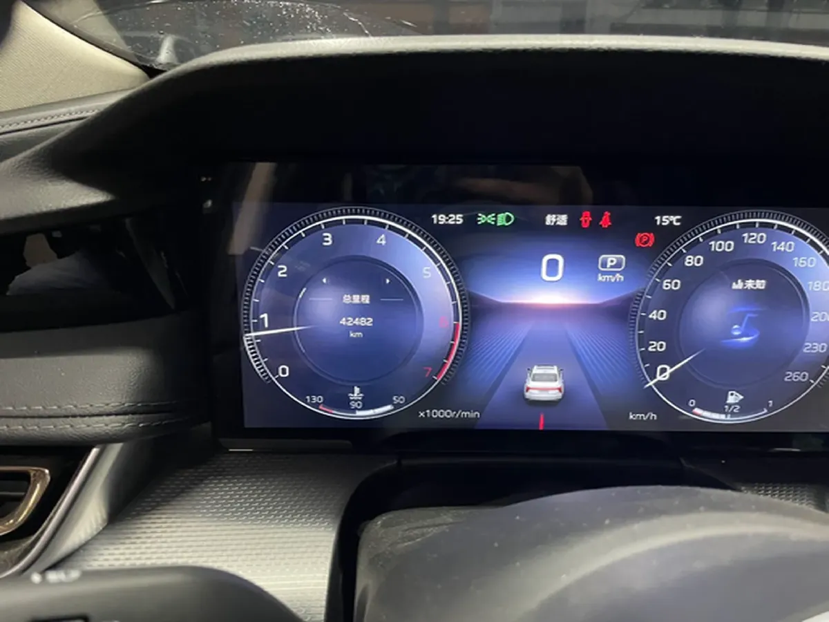 2023 HongQi H5 2.0T 224HP L4 8AT,autocango,china used car exporter,china ev exporter,chinese used car exporter,chinese used ev exporter