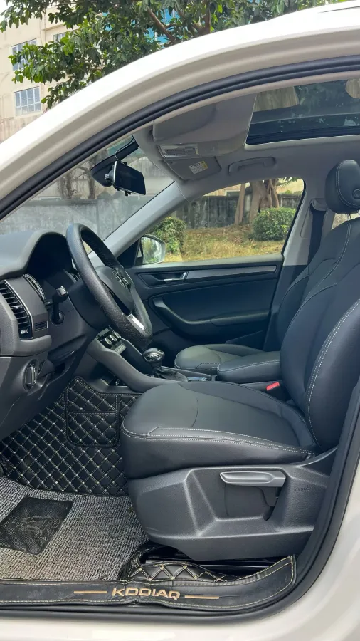 2018 Skoda Kodiak 2.0T 186HP L4 7DCT,autocango,china used car exporter,china ev exporter,chinese used car exporter,chinese used ev exporter