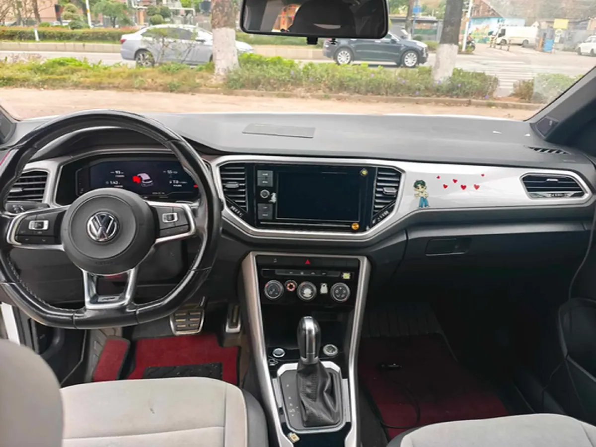 2020 Volkswagen T-Roc 1.4T 150HP L4 7DCT,autocango,china used car exporter,china ev exporter,chinese used car exporter,chinese used ev exporter