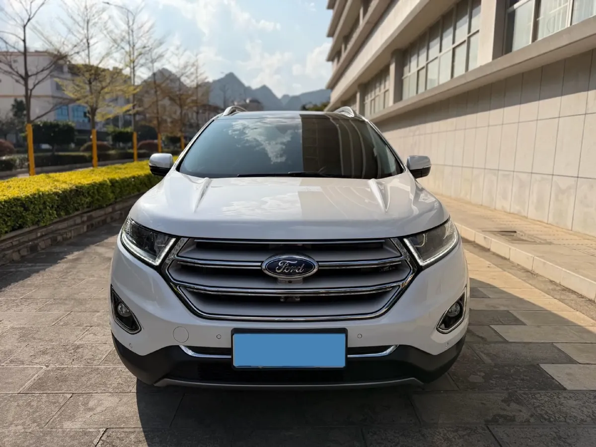 2018 Ford Edge 2.0T 245HP L4 6AT,autocango,china used car exporter,china ev exporter,chinese used car exporter,chinese used ev exporter
