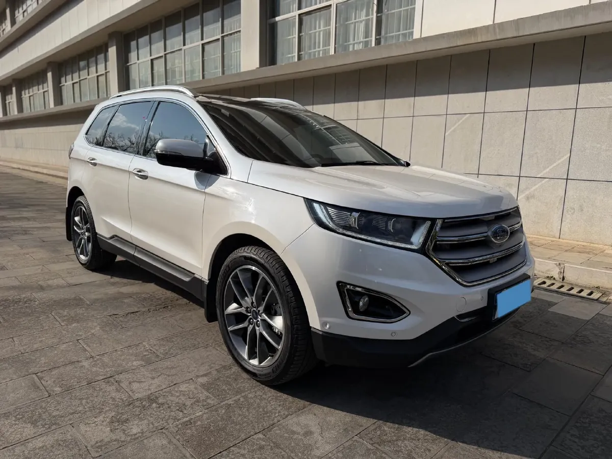 2018 Ford Edge 2.0T 245HP L4 6AT,autocango,china used car exporter,china ev exporter,chinese used car exporter,chinese used ev exporter
