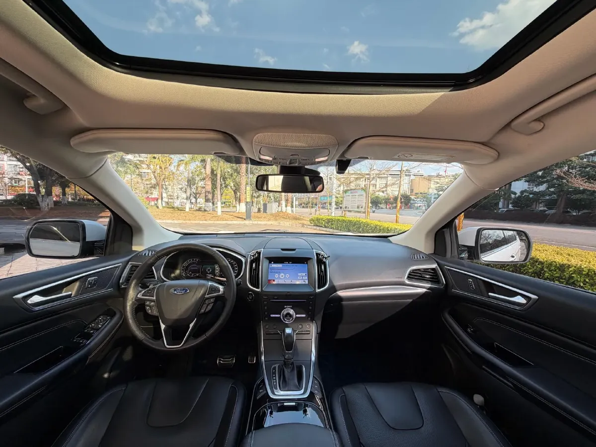 2018 Ford Edge 2.0T 245HP L4 6AT,autocango,china used car exporter,china ev exporter,chinese used car exporter,chinese used ev exporter