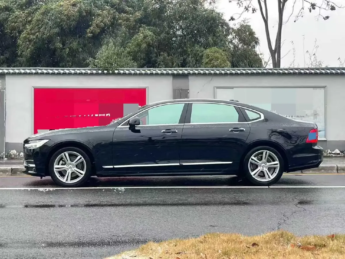 2020 Volvo S90 2.0T 254HP L4 8AT,autocango,china used car exporter,china ev exporter,chinese used car exporter,chinese used ev exporter