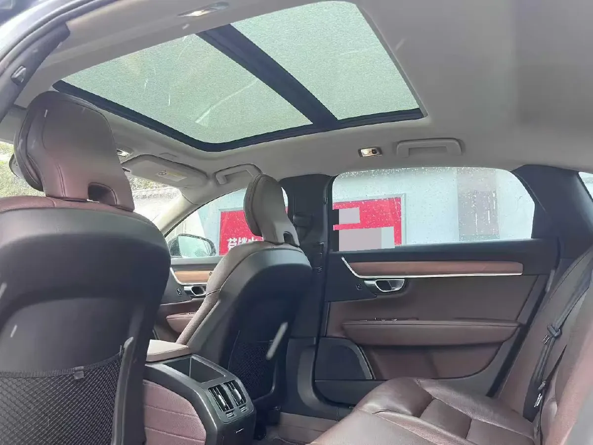 2020 Volvo S90 2.0T 254HP L4 8AT,autocango,china used car exporter,china ev exporter,chinese used car exporter,chinese used ev exporter