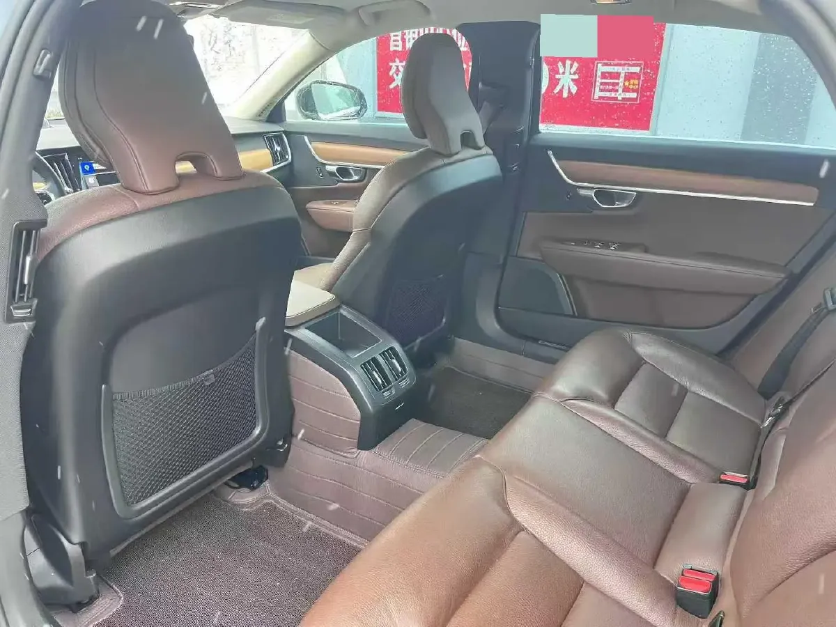2020 Volvo S90 2.0T 254HP L4 8AT,autocango,china used car exporter,china ev exporter,chinese used car exporter,chinese used ev exporter