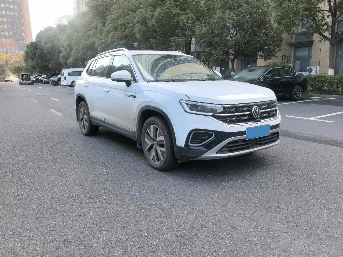 2024 Volkswagen Tayron 2.0T 186HP L4 7DCT,autocango,china used car exporter,china ev exporter,chinese used car exporter,chinese used ev exporter