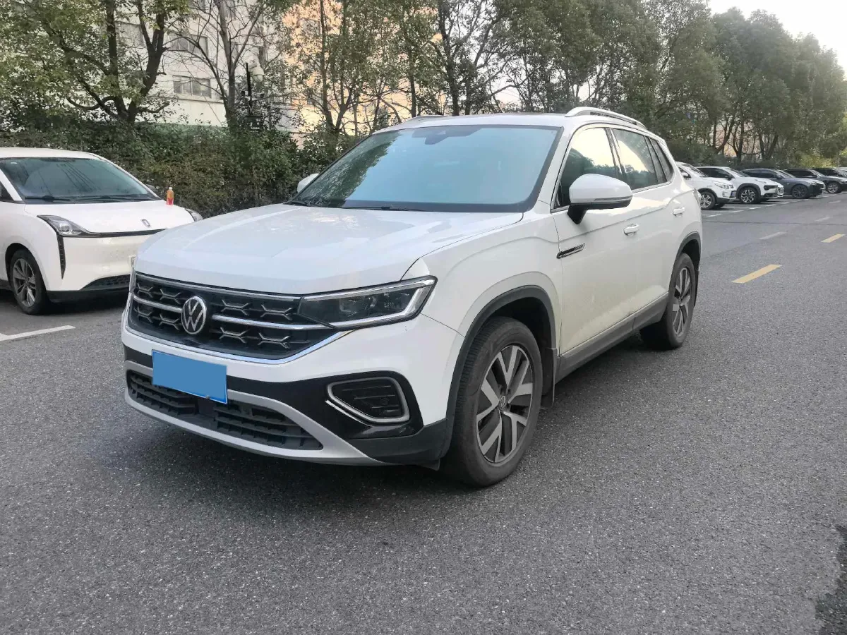 2024 Volkswagen Tayron 2.0T 186HP L4 7DCT,autocango,china used car exporter,china ev exporter,chinese used car exporter,chinese used ev exporter