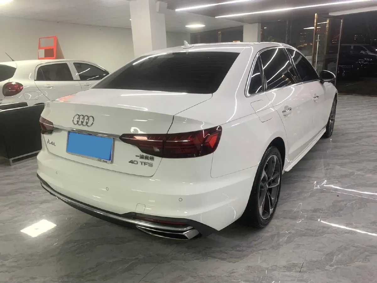 2020 Audi A4L 2.0T 190HP L4 7DCT,autocango,china used car exporter,china ev exporter,chinese used car exporter,chinese used ev exporter