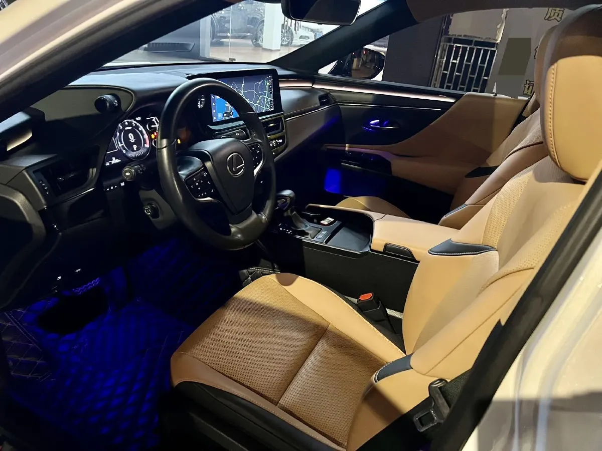 2022 Lexus ES 2.0L 173HP L4 CVT,autocango,china used car exporter,china ev exporter,chinese used car exporter,chinese used ev exporter