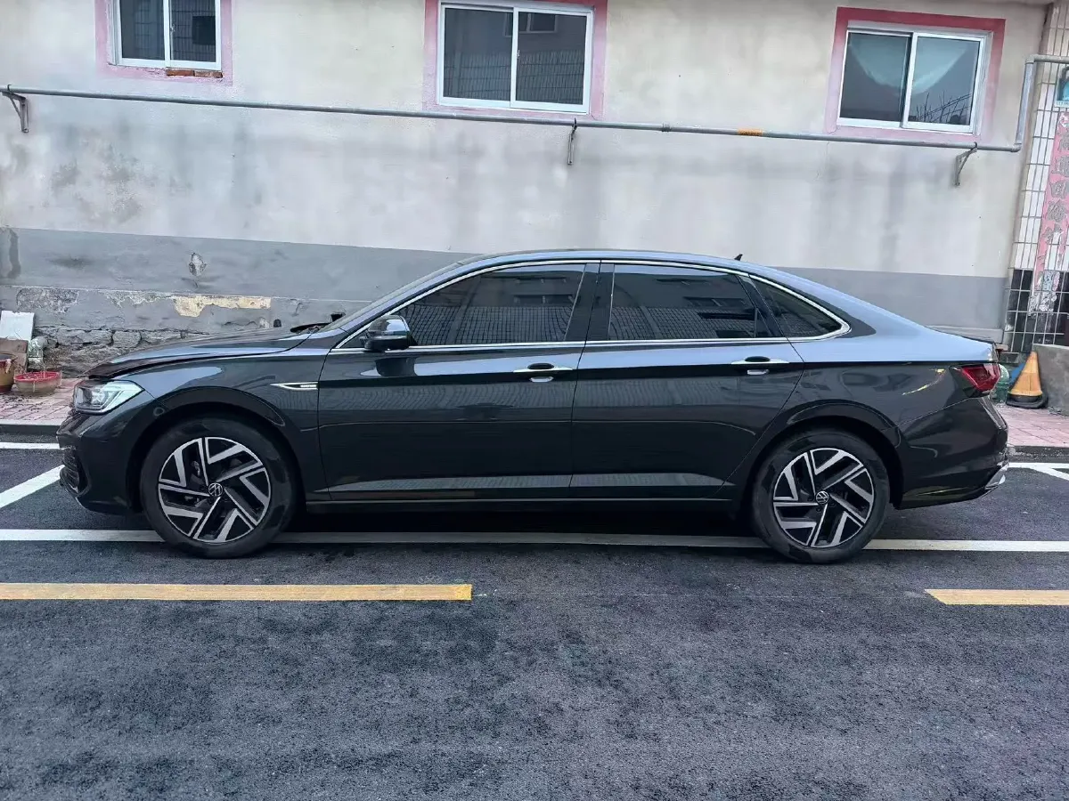 2023 Volkswagen Sagitar 1.5T 160HP L4 7DCT,autocango,china used car exporter,china ev exporter,chinese used car exporter,chinese used ev exporter