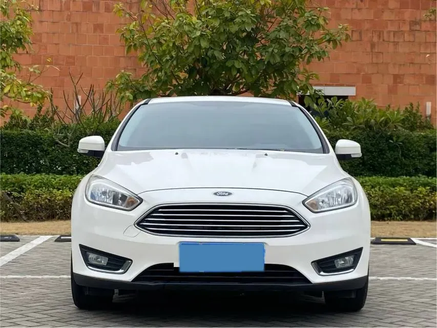 2017 Ford Focus 1.6L 125HP L4 6DCT,autocango,china used car exporter,china ev exporter,chinese used car exporter,chinese used ev exporter