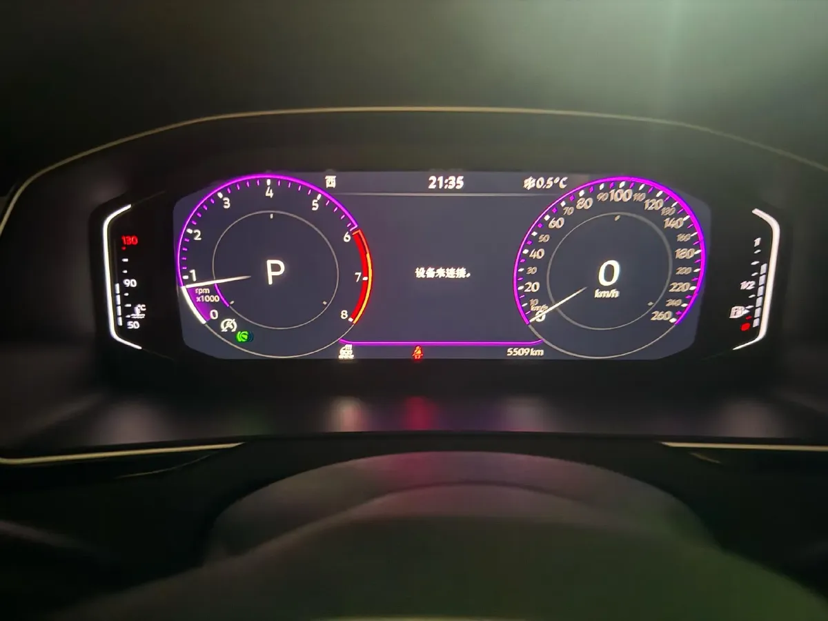 2025 Volkswagen Magotan 2.0T 186HP L4 7DCT,autocango,china used car exporter,china ev exporter,chinese used car exporter,chinese used ev exporter