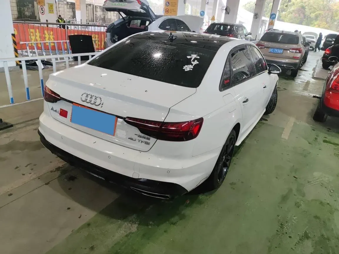 2020 Audi A4L 2.0T 190HP L4 7DCT,autocango,china used car exporter,china ev exporter,chinese used car exporter,chinese used ev exporter