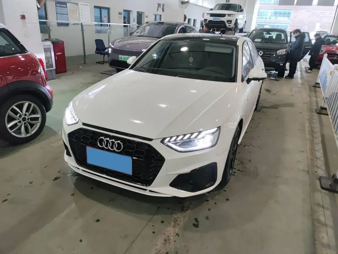 2020 Audi A4L 2.0T 190HP L4 7DCT,autocango,china used car exporter,china ev exporter,chinese used car exporter,chinese used ev exporter