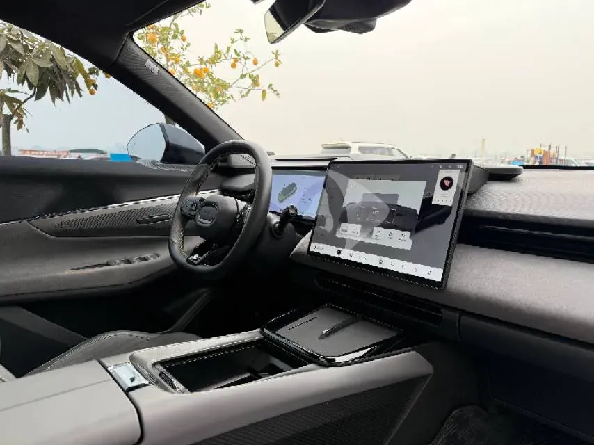 2023 LYNK&CO 08 EM-P 1.5T 163HP L4 3DHT PHEV 21.2KWH,autocango,china used car exporter,china ev exporter,chinese used car exporter,chinese used ev exporter