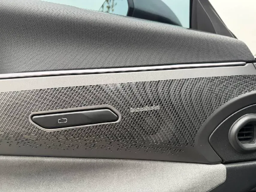 2023 LYNK&CO 08 EM-P 1.5T 163HP L4 3DHT PHEV 21.2KWH,autocango,china used car exporter,china ev exporter,chinese used car exporter,chinese used ev exporter