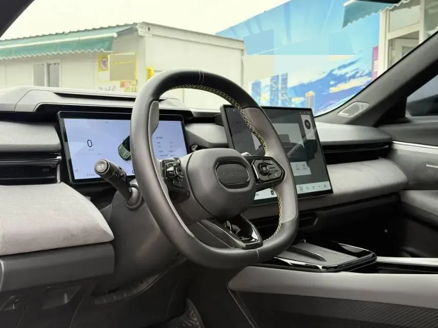 2023 LYNK&CO 08 EM-P 1.5T 163HP L4 3DHT PHEV 21.2KWH,autocango,china used car exporter,china ev exporter,chinese used car exporter,chinese used ev exporter