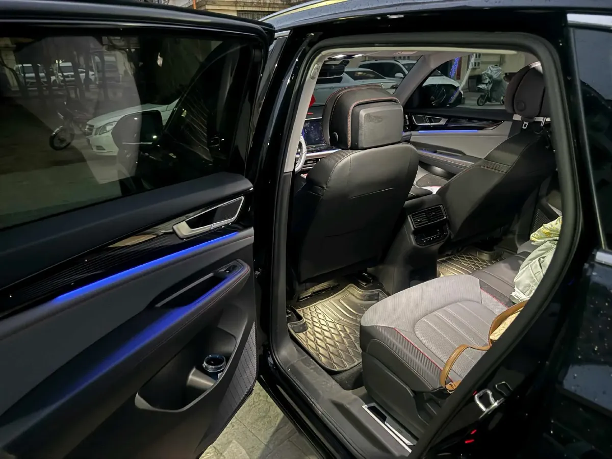 2024 Volkswagen Teramont 2.0T 220HP L4 7DCT,autocango,china used car exporter,china ev exporter,chinese used car exporter,chinese used ev exporter