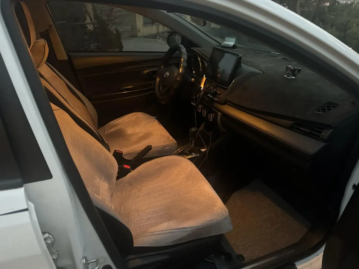 2020 Toyota Yaris L 1.5L 110HP L4 CVT,autocango,china used car exporter,china ev exporter,chinese used car exporter,chinese used ev exporter