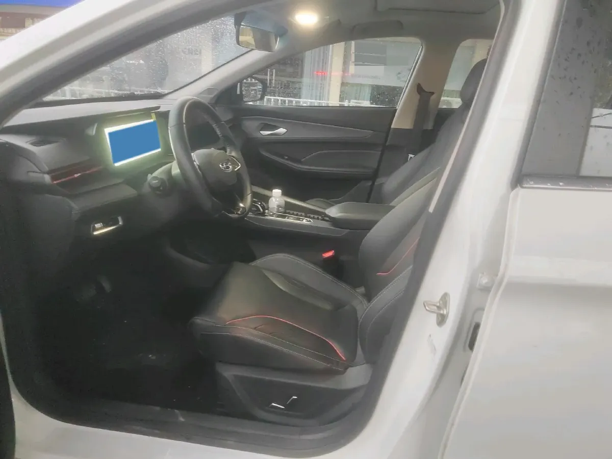 2022 Geely Binray 1.5T 181HP L4 7DCT,autocango,china used car exporter,china ev exporter,chinese used car exporter,chinese used ev exporter