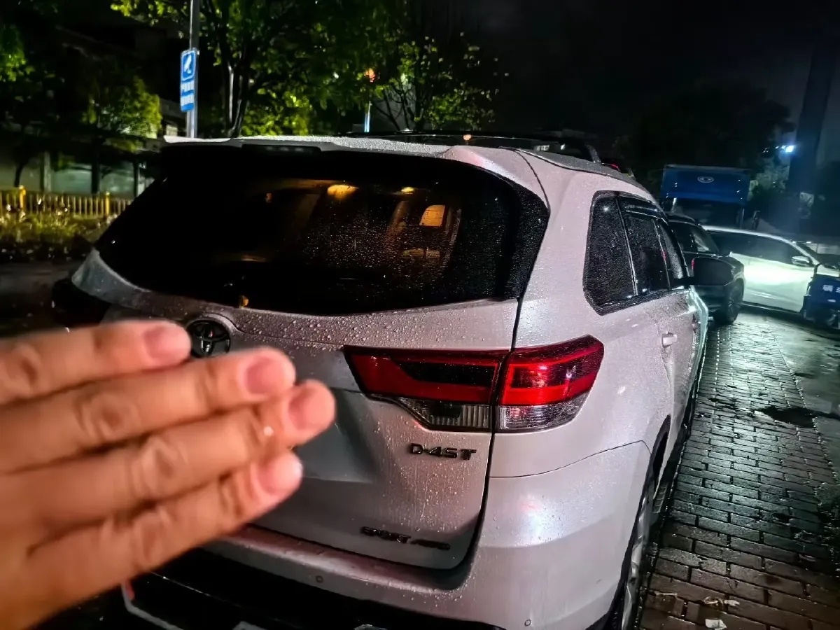 2021 Toyota Highlander 2.0T 220HP L4 6AT,autocango,china used car exporter,china ev exporter,chinese used car exporter,chinese used ev exporter