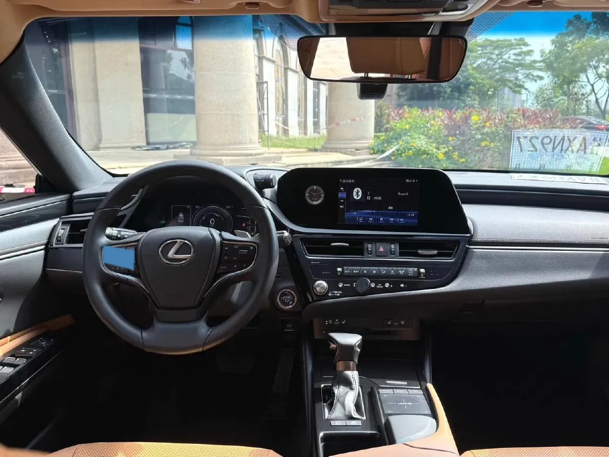 2021 Lexus ES 2.5L 178HP L4 E-CVT Hybrid,autocango,china used car exporter,china ev exporter,chinese used car exporter,chinese used ev exporter