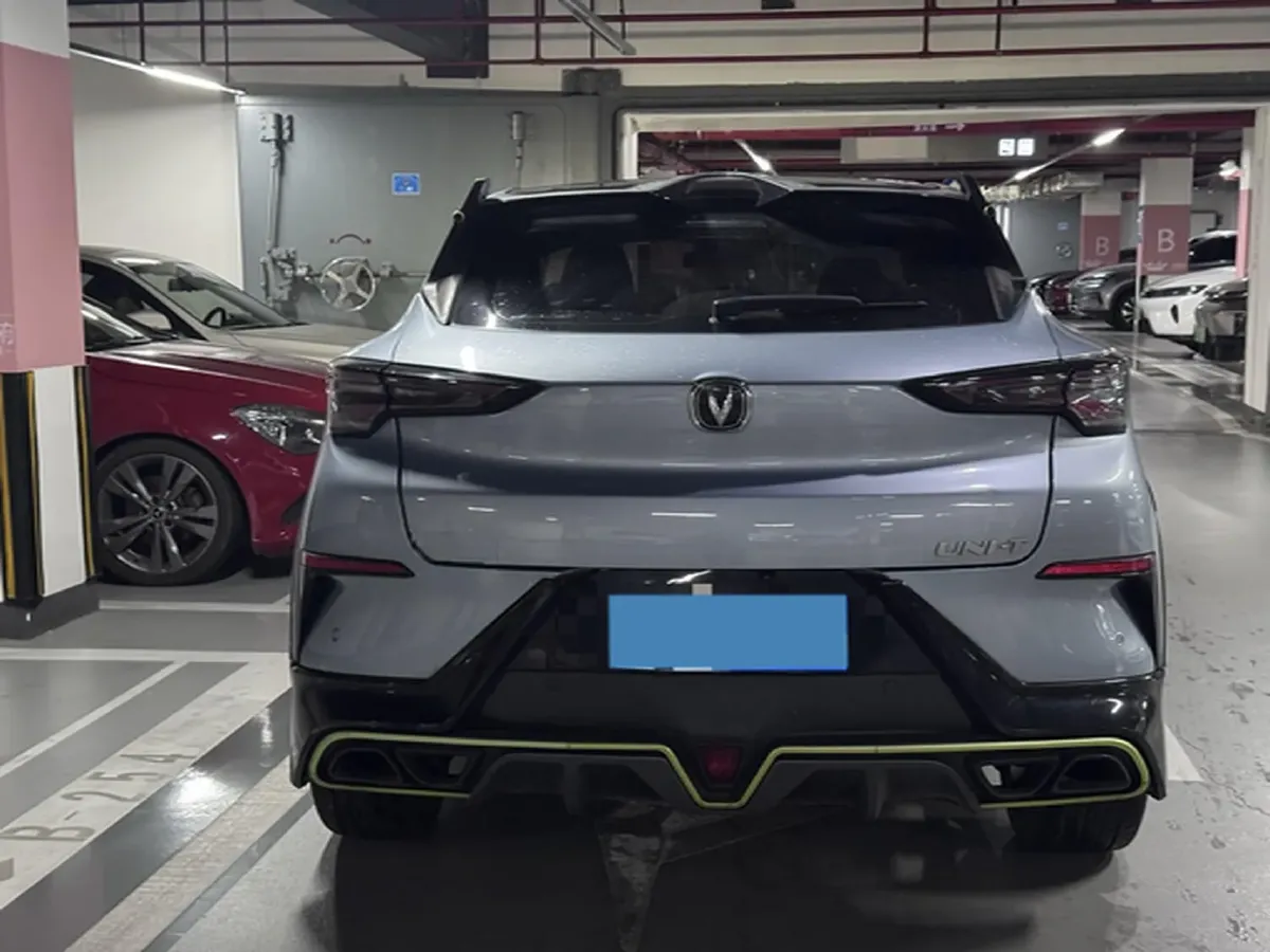 2021 ChangAn UNI-T 1.5T 180HP L4 7DCT,autocango,china used car exporter,china ev exporter,chinese used car exporter,chinese used ev exporter