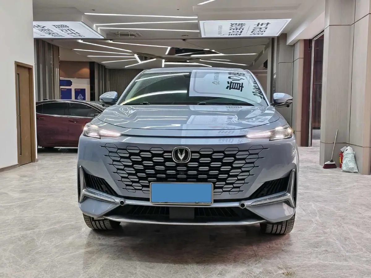 2021 ChangAn UNI-K 2.0T 233HP L4 8AT,autocango,china used car exporter,china ev exporter,chinese used car exporter,chinese used ev exporter