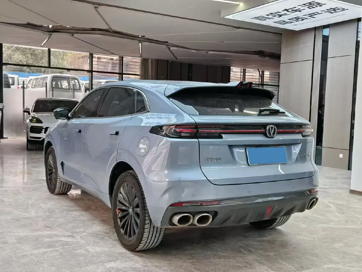 2021 ChangAn UNI-K 2.0T 233HP L4 8AT,autocango,china used car exporter,china ev exporter,chinese used car exporter,chinese used ev exporter