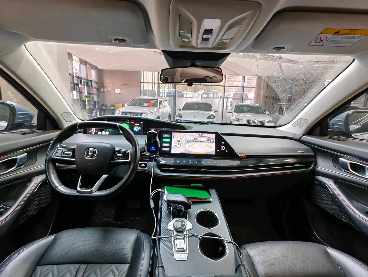 2021 ChangAn UNI-K 2.0T 233HP L4 8AT,autocango,china used car exporter,china ev exporter,chinese used car exporter,chinese used ev exporter