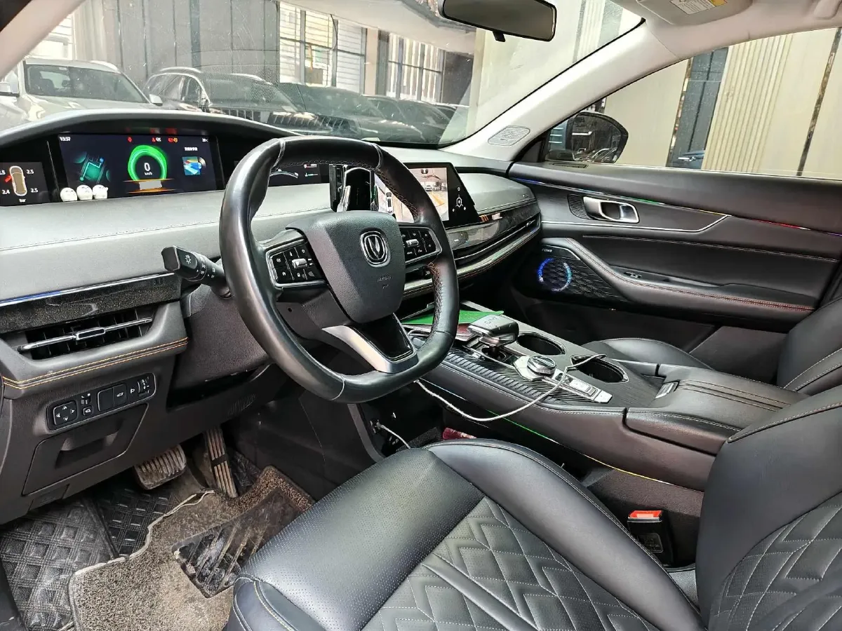 2021 ChangAn UNI-K 2.0T 233HP L4 8AT,autocango,china used car exporter,china ev exporter,chinese used car exporter,chinese used ev exporter