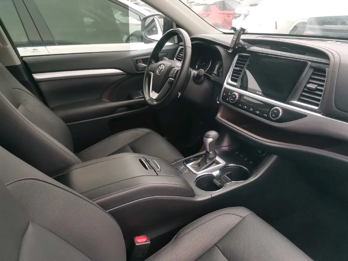 2018 Toyota Highlander 2.0T 220HP L4 6AT,autocango,china used car exporter,china ev exporter,chinese used car exporter,chinese used ev exporter