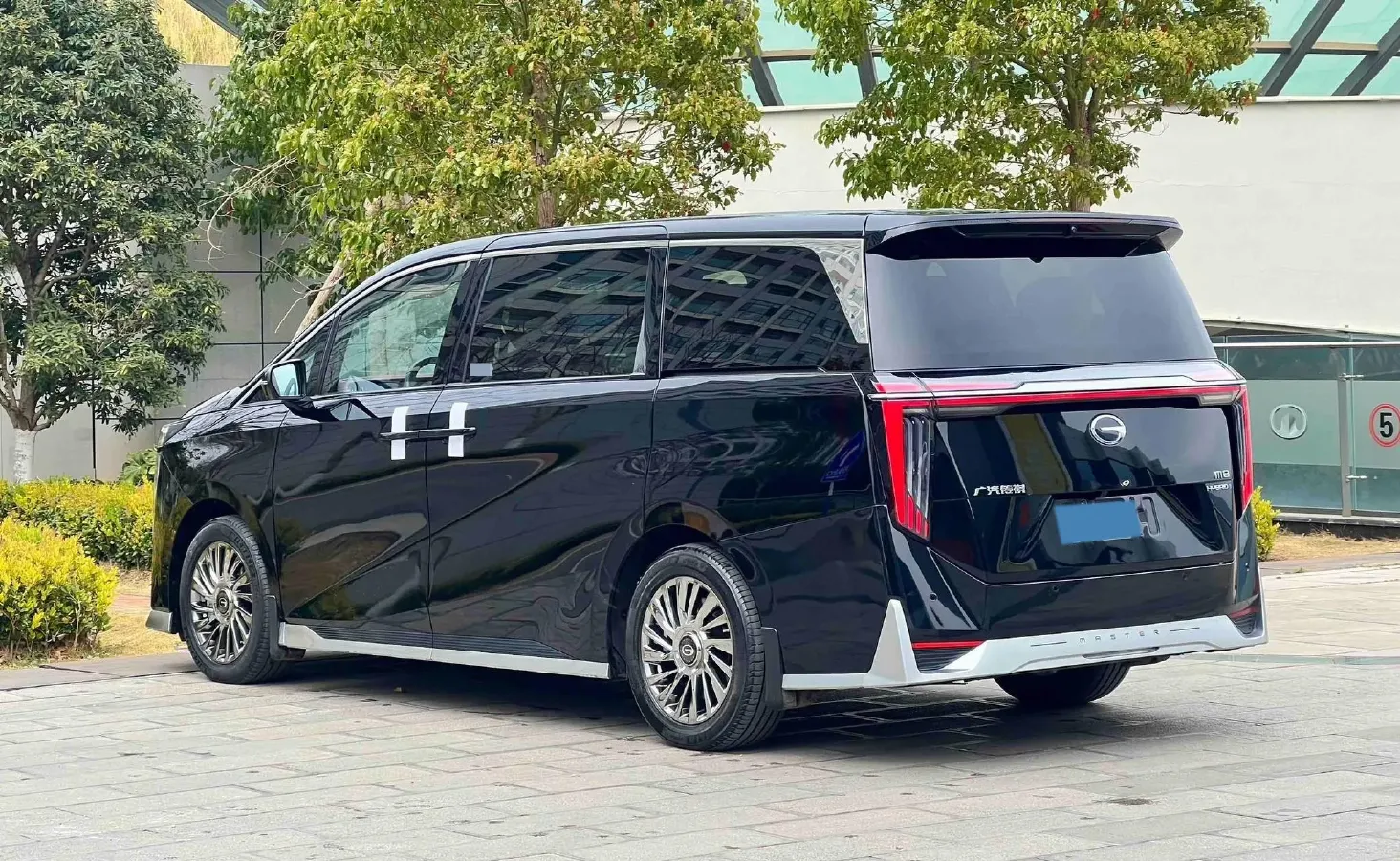 2023 GAC Trumpchi M8 2.0T 252HP L4 8AT,autocango,china used car exporter,china ev exporter,chinese used car exporter,chinese used ev exporter