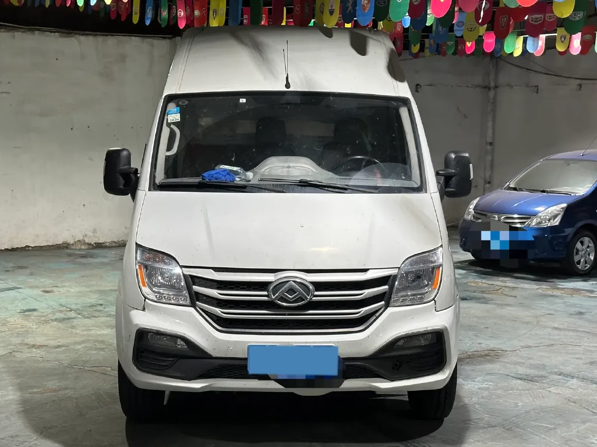 2019 MAXUS XinTu V80 2.0T 139HP L4 6MT,autocango,china used car exporter,china ev exporter,chinese used car exporter,chinese used ev exporter