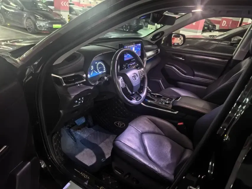 2022 Toyota Highlander 2.0T 248HP L4 8AT,autocango,china used car exporter,china ev exporter,chinese used car exporter,chinese used ev exporter