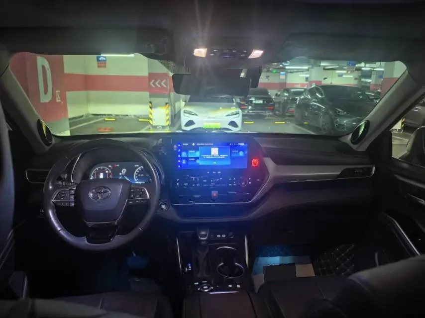 2022 Toyota Highlander 2.0T 248HP L4 8AT,autocango,china used car exporter,china ev exporter,chinese used car exporter,chinese used ev exporter