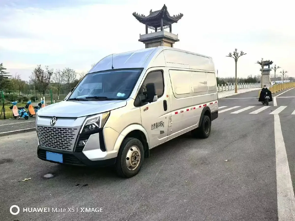 2023 Ford Transit 2.0T 220HP L4 5MT,autocango,china used car exporter,china ev exporter,chinese used car exporter,chinese used ev exporter