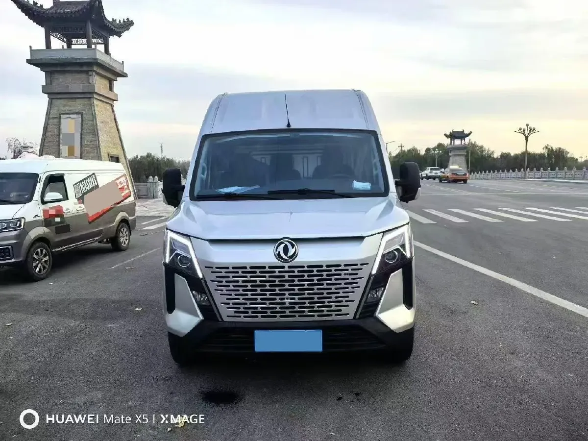 2023 Ford Transit 2.0T 220HP L4 5MT,autocango,china used car exporter,china ev exporter,chinese used car exporter,chinese used ev exporter