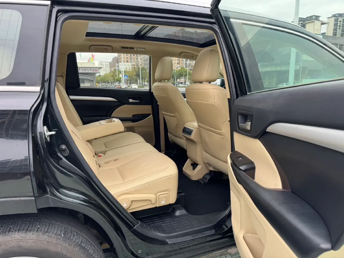 2019 Mazda CX-8 2.5L 192HP L4 6AT,autocango,china used car exporter,china ev exporter,chinese used car exporter,chinese used ev exporter