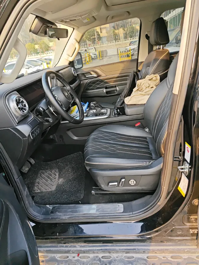 2024 Tank 300 2.0T 227HP L4 8AT,autocango,china used car exporter,china ev exporter,chinese used car exporter,chinese used ev exporter