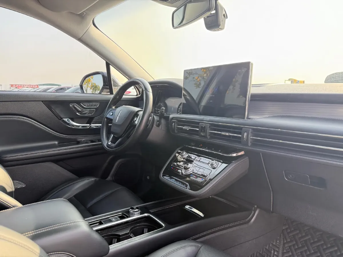 2021 Lincoln Corsair 2.0T 245HP L4 8AT,autocango,china used car exporter,china ev exporter,chinese used car exporter,chinese used ev exporter