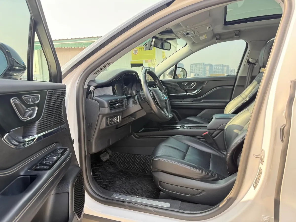 2021 Lincoln Corsair 2.0T 245HP L4 8AT,autocango,china used car exporter,china ev exporter,chinese used car exporter,chinese used ev exporter