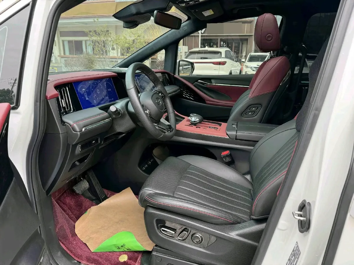 2024 GAC Trumpchi M8 2.0T 252HP L4 8AT,autocango,china used car exporter,china ev exporter,chinese used car exporter,chinese used ev exporter