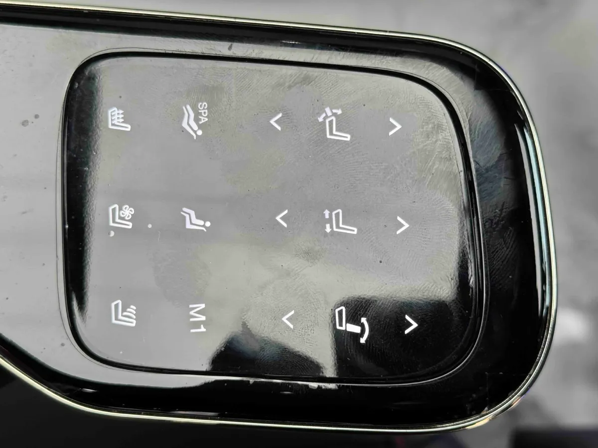 2024 GAC Trumpchi M8 2.0T 252HP L4 8AT,autocango,china used car exporter,china ev exporter,chinese used car exporter,chinese used ev exporter