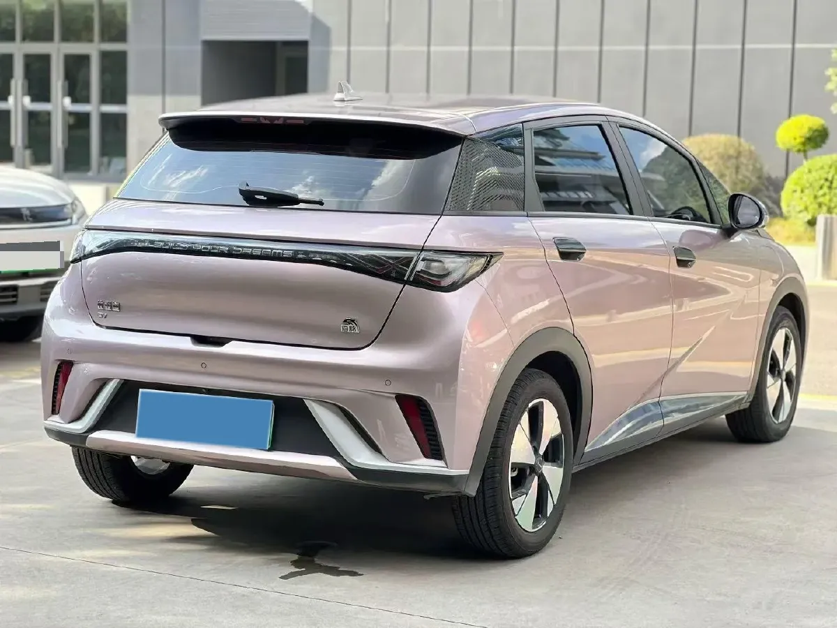 2021 Ford Escort 1.5L 122HP L3 6AT,autocango,china used car exporter,china ev exporter,chinese used car exporter,chinese used ev exporter
