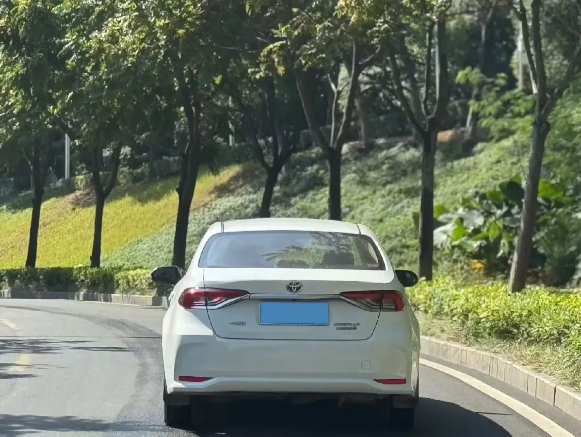2022 Toyota Corolla 1.8L 98HP L4 E-CVT Hybrid,autocango,china used car exporter,china ev exporter,chinese used car exporter,chinese used ev exporter