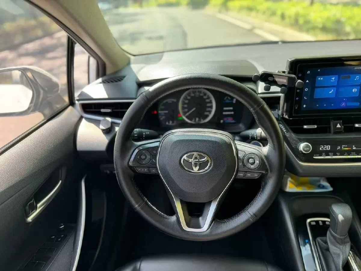 2022 Toyota Corolla 1.8L 98HP L4 E-CVT Hybrid,autocango,china used car exporter,china ev exporter,chinese used car exporter,chinese used ev exporter