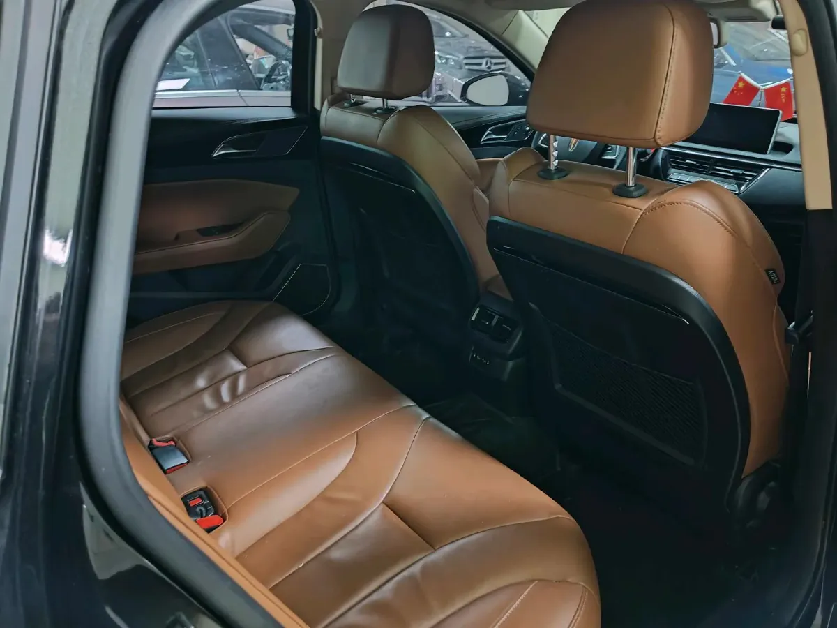 2019 HongQi H5 1.8T 180HP L4 6AT,autocango,china used car exporter,china ev exporter,chinese used car exporter,chinese used ev exporter